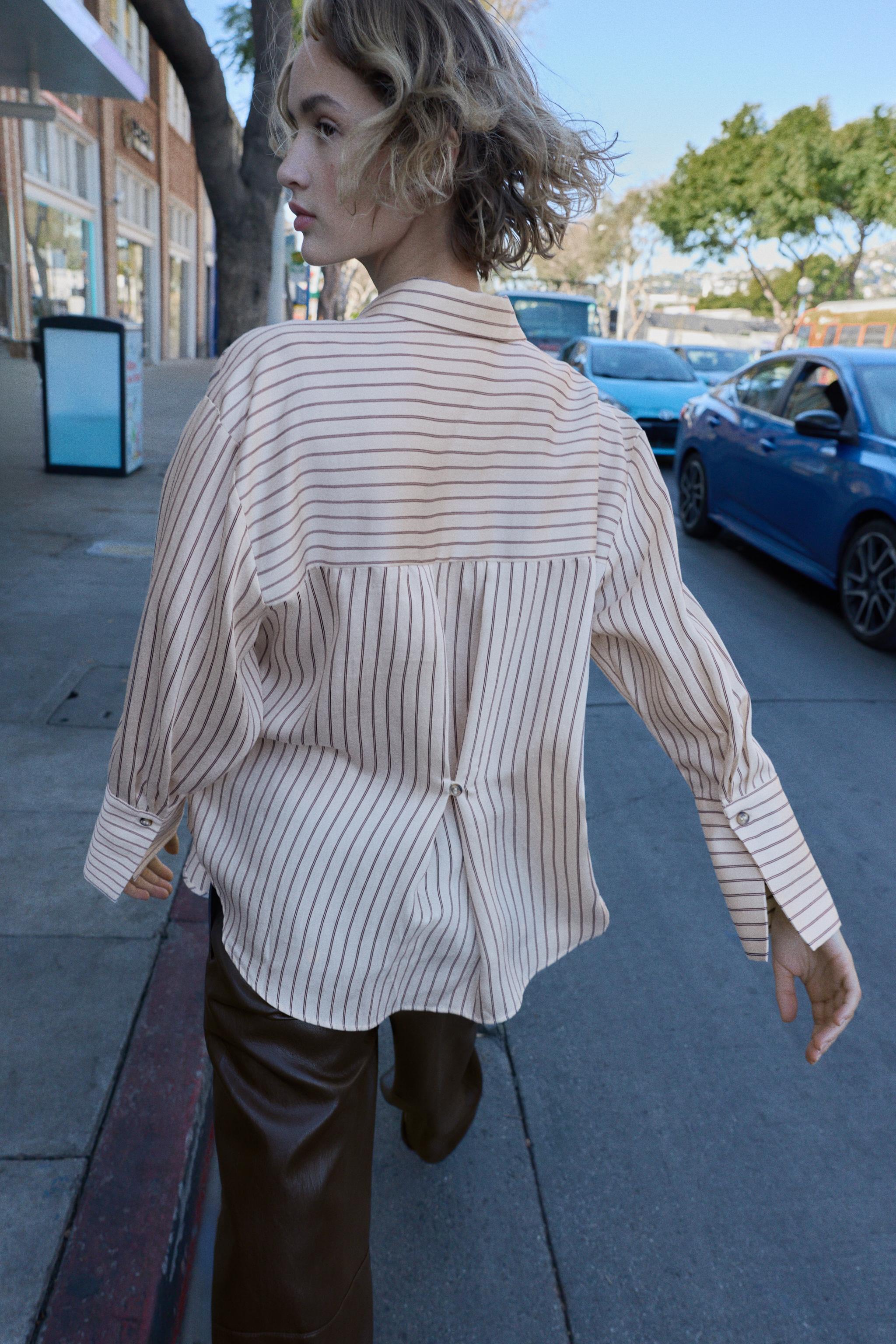 CHEMISE À RAYURES AVEC POIGNETS LARGES